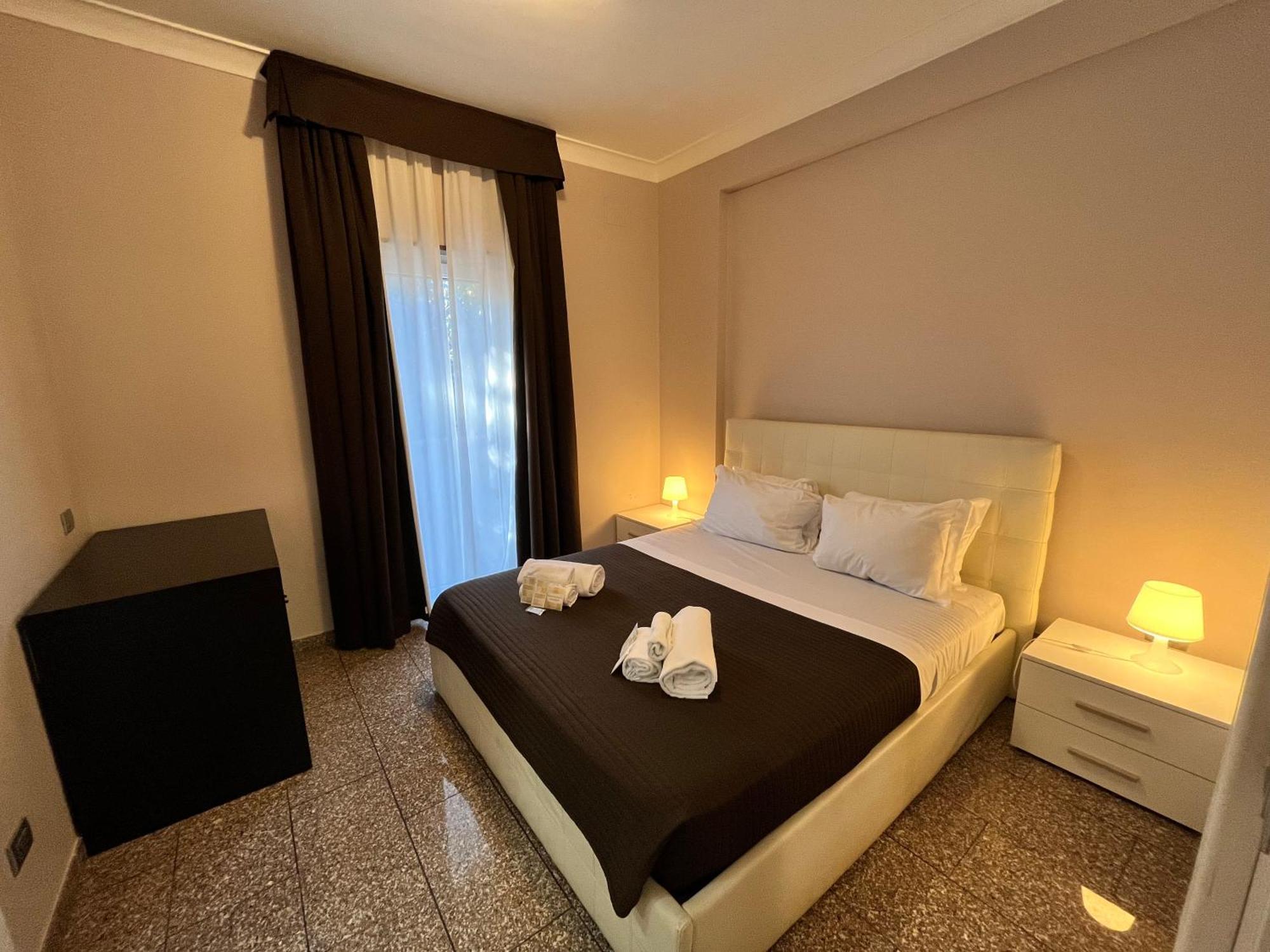 Eh Suites Rome Airport Euro House Hotels Фиумичино Екстериор снимка