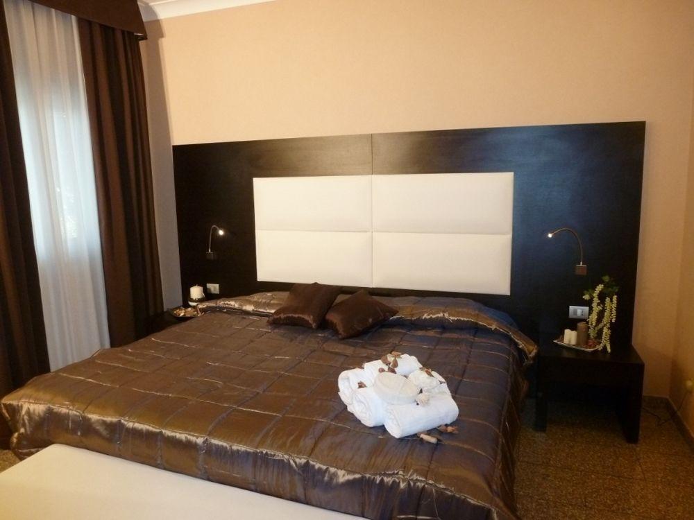 Eh Suites Rome Airport Euro House Hotels Фиумичино Екстериор снимка
